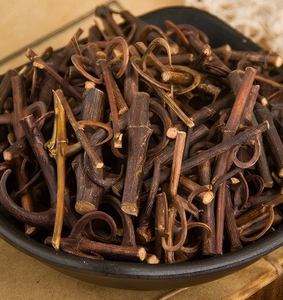 Erba Gou Teng di Qualità Premium, Steli Naturali Essiccati di Uncaria Rhynchophylla Marrone Scuro, Essiccazione AD, Spezie Singole del Fujian - Product Image 3