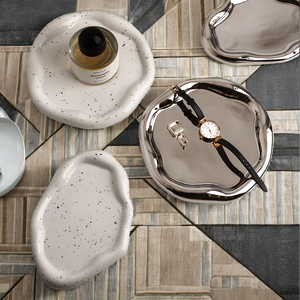 Bandeja de Cerámica Plateada de Lujo Moderno, Estilo Ins, para Almacenamiento de Llaves, Exhibición de Joyas y Decoración del Hogar - Product Image 2
