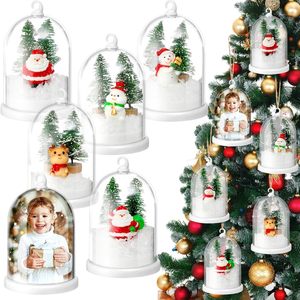 Décoration de table de Noël rustique avec rennes et paysage enneigé, fonctionnant sur piles, avec dôme en verre transparent et lumières LED féériques - Product Image 1