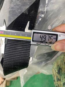 Sangle en polyester de 5 tonnes, 50 mm, couleur noire, sangle robuste de 105 g pour fixation à cliquet, arrimage de cargaison et sécurisation des charges - Product Image 3