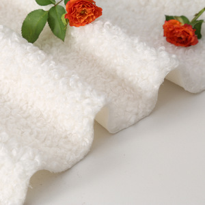 900g Shepherd Roll Toy 100% Polyester Respirant Trame Tricoté Tissu Teint Uni Grand Teddy pour Usage Domestique des Femmes - Product Image 4