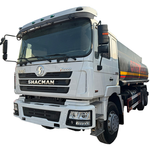 Camión Cisterna SINOTRUK SHACMAN F3000 6*4 para Transporte de Diésel y Gasolina para el Mercado Africano - Product Image 1