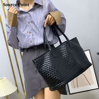 Sac fourre-tout personnalisé 2026 tendance de luxe en cuir marron foncé tressé léger et imperméable pour femme, grande capacité, élégant et portable