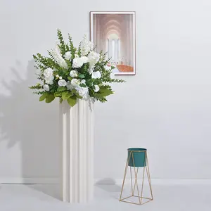 Bola de Flores Artificiales de 70 cm, Eucalipto, Hortensia, Rosa, Esfera Floral Artificial de Alta Calidad con Soporte Geométrico para Decoración de Bodas - Product Image 4