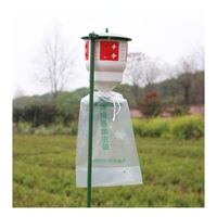 Piège à phéromones réutilisable en plastique pour le contrôle des mites et des chenilles, attrape-insectes suspendu pour ferme, jardin et pelouse