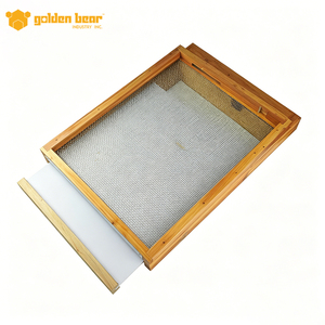 Golden Bear LSBB-1 Panneau inférieur grillagé Langstroth 10 cadres en cèdre de Chine, trempé dans la cire d'abeille, avec tiroir de rangement et base ventilée - Product Image 6