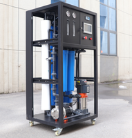 Système d'osmose inverse pour la purification de l'eau avec usage domestique et traitement de l'eau de filtration