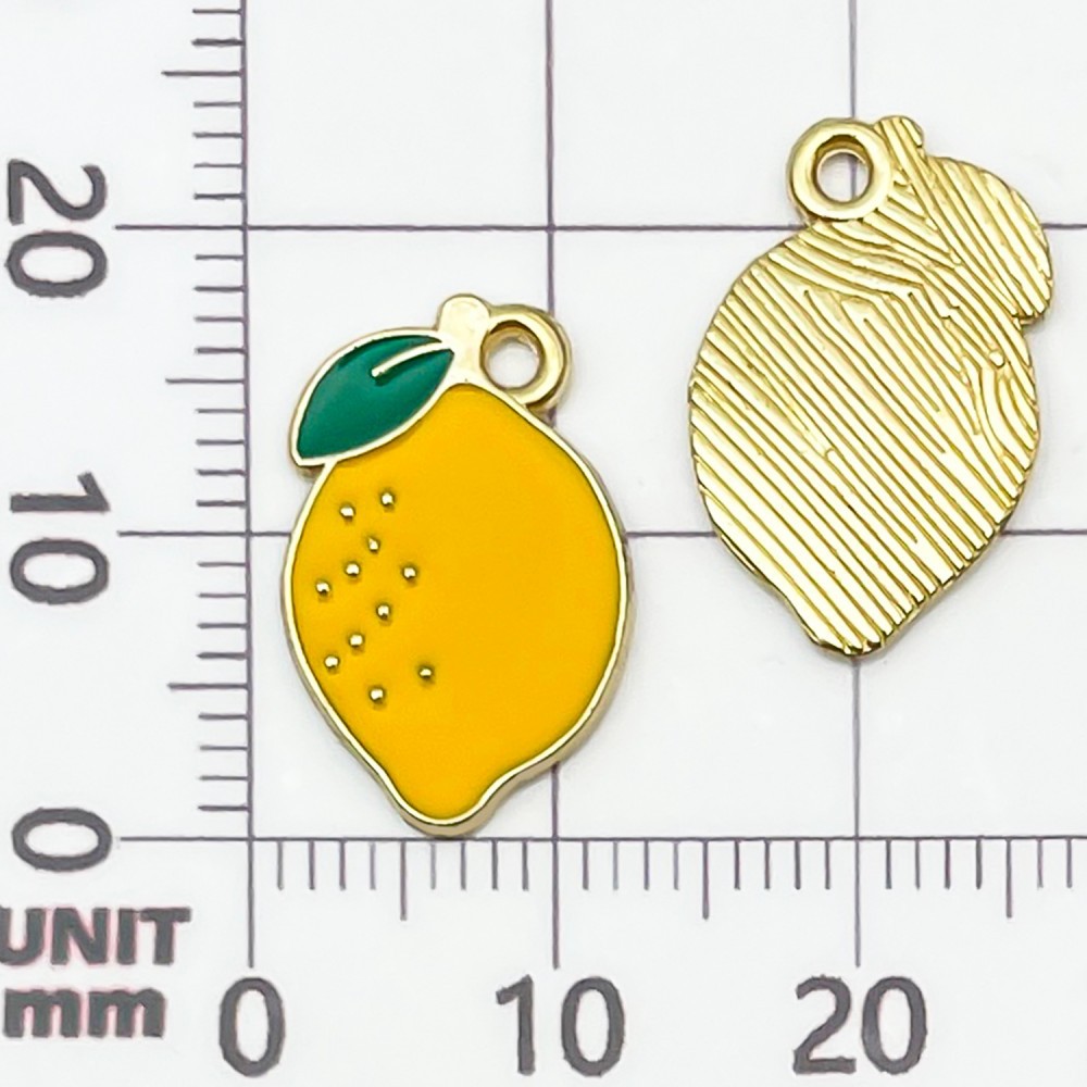 Un citron jaune dégoulinant d'huile (18*12*1mm) - 0,7g - 24401