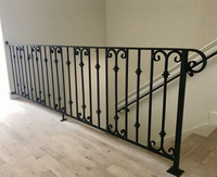 Rampe d'escalier de sécurité, design unique sur mesure, acier moulé noir antirouille, garde-corps en fer forgé pour villas