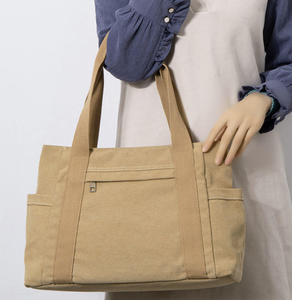 Sac fourre-tout en toile grand format avec logo personnalisé, sac bandoulière décontracté, bagage tendance pour les vacances d'été, sac de voyage, sac de shopping - Product Image 6