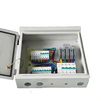 Boîtier de distribution d'énergie intelligent avec dispositif de réenclenchement automatique et protection contre la foudre SPD – Solution PDU connectée au réseau