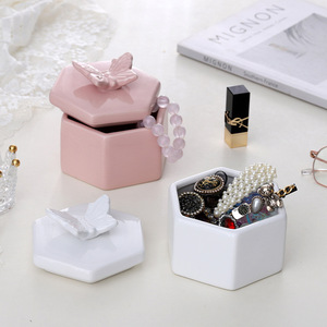 Boîte à bijoux en céramique avec couvercle papillon, forme hexagonale, pour bagues, colliers, organisateur de bureau, conteneur de rangement avec fonction bougie - Product Image 4