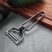Éplucheur de cuisine professionnel en acier inoxydable durable avec poignée ergonomique pour pommes de terre, pommes, carottes