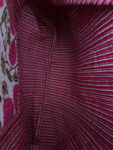 Bolso Tote Acolchado de Algodón con Estampado de Bloques, Espacioso, para Uso Diario, Compras, Viajes, Bolso de Hombro - Product Image 4