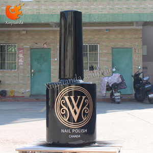 Scultura Gigante in Fibra di Vetro a Forma di Bottiglia di Smalto Nero, Grande Modello Cosmetico, Decorazione per Ingresso Negozio, Prodotto Personalizzato in FRP - Product Image 2