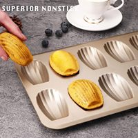 Lot de 2 moules à madeleines antiadhésifs à 12 cavités, robustes et résistants à la déformation, en forme de coquille, pour la cuisson au four, doré