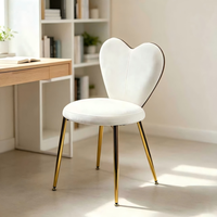 Chaise de salle à manger en velours avec dossier en forme de cœur, design moderne et durable, structure en métal doré, pour mariage, événement, café, restaurant, mobilier
