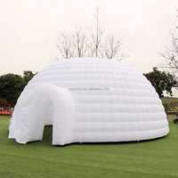 La partie a mené le dôme de bulle de neige adapté aux besoins du client avec la tente gonflable d'igloo pour des enfants