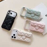 Étui de protection de luxe à motif diamant 3D avec fentes pour cartes et chaîne bandoulière pour iPhone 17 Pro Max Air 16 15 14 13 12 11 Plus (sans logo)