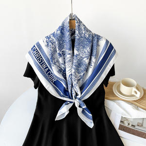 奢华设计师品牌灵感花卉印花斜纹涤纶丝感方巾 90*90 厘米 透气四向弹力夏季头巾 - Product Image 5