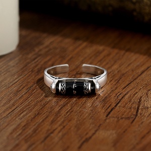 Anillos Ajustables de Plata de Ley 925 con Runas Vikingas y Obsidiana, Anillos Antiestrés Celticos, Venta al por Mayor de Joyería - Product Image 4