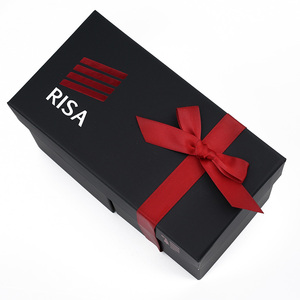 Caja de Regalo Negra de Doble Puerta con Logotipo Personalizado, Tarjeta Dorada y Lazo Rojo, Empaque de Papel Rígido de Lujo para Chocolate - Product Image 3