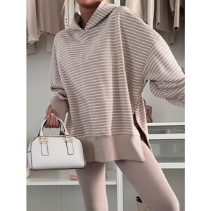 批发定制女式 Y2K 秋季休闲运动针织连帽衫条纹印花侧开衩设计时尚街头风格 ODM - Product Image 1