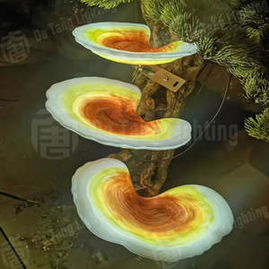 Lampe LED décorative Ganoderma Tree Hug à couche unique avec lumière marron chaude et matériau FRP pour la décoration paysagère extérieure - Product Image 3