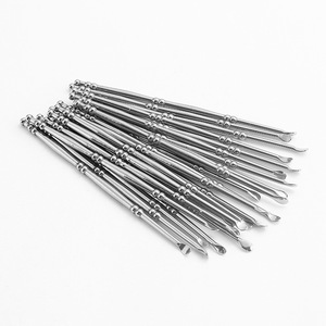 Stock al por mayor de juego de 5 piezas de limpiadores de oídos esféricos, limpiadores de oídos de resorte giratorio de doble cabezal y herramientas de limpieza de oídos. - Product Image 5