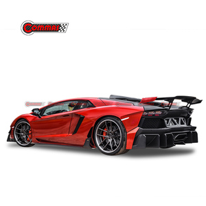 Kit carrosserie DC Style en fibre de carbone pour Lamborghini Aventador LP700 : pare-chocs avant et arrière, jupes latérales, aileron arrière - Product Image 4