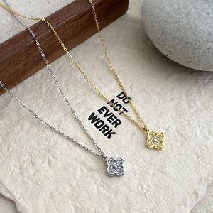 Kalung Perak Sterling 925 SPJ Grosir, Berlian Penuh Bentuk Semanggi Empat Daun, Rantai Klavikula Bertabur Zirkonia Kubik untuk Wanita - Product Image 5