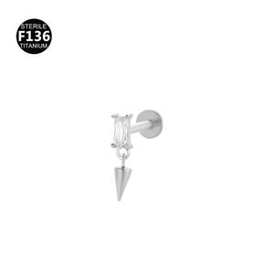 Piercing F136 en Titane Plaqué Or 18K, 0,9 mm, à Filetage Interne, pour Lèvre, Cartilage d'<span class=keywords><strong>Oreille</strong></span>, <span class=keywords><strong>Tragus</strong></span>, avec Pendentif Floral Pavé de Zircone Cubique, Cadeau - Product Image 2
