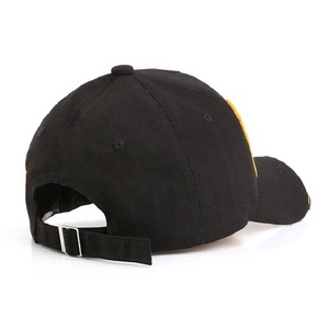 Cappellino da Baseball Personalizzato con Patch Ricamata, Applicazione Sfilacciata Multicolore, Cotone Invecchiato Unisex Regolabile - Product Image 4