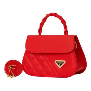 Bolso Bandolera Fana Lucrecia Rojo de Cuero Genuino con Patrón de Diamantes, Correa Única y Decoración de Cadena, a la Moda para Damas - Product Image 1
