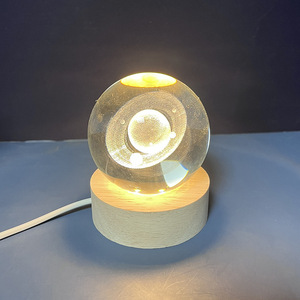 Bán Sỉ Đèn Ngủ Hình Quả Cầu Pha Lê Phát Sáng Nhiều Màu Sắc LED USB Hình Tròn Đế Gỗ Cho Phòng Ngủ - Product Image 6