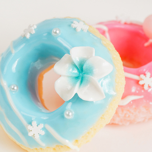 Porte-clés mini-donuts multicolores en PVC exclusifs, idéaux pour l'affichage, les cadeaux, les accessoires de photographie et comme pièce décorative unique. - Product Image 5