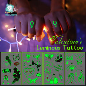 2024 venta al por mayor pegatinas de tatuaje temporal del Día de San Valentín con tatuaje de corazón que brilla en la oscuridad temporal <span class=keywords><strong>para</strong></span> <span class=keywords><strong>parejas</strong></span> - Product Image 2