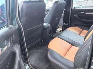 Camioneta Usada ISUZU T17 2020, Tracción <span class=keywords><strong>4x4</strong></span>, Combustible Diésel, Estándar de Emisiones Euro 6, Tanque de Carga con Reja, Cámara Trasera con Imagen Clara - Product Image 3