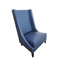 Fauteuil d'appoint de luxe en tissu PU avec dossier haut et structure en bois, idéal pour salon, appartement, hôtel ou hall d'entrée.
