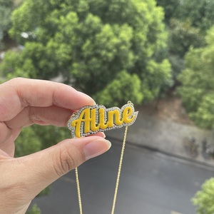 Nouveauté Collier avec <span class=keywords><strong>nom</strong></span> en émail <span class=keywords><strong>diamant</strong></span> fantaisie brillant en acier inoxydable Bijoux personnalisés pour cadeaux - Product Image 3