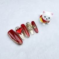 Uñas artificiales hechas a mano puras Forma de uña ovalada larga estilo festivo rojo Alta calidad y reutilizable