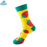 Chaussettes amusantes en gros pour hommes et femmes, style fruits, usage quotidien, confortables, respirantes, en coton, haute qualité, très vendues