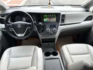 2015 para <span class=keywords><strong>Sienna</strong></span> <span class=keywords><strong>3.5</strong></span> LE Furgoneta de 7 Plazas, Cuero Oscuro, Transmisión Automática, Volante a la Izquierda, Capacidades Todoterreno Traseras R17 - Product Image 4