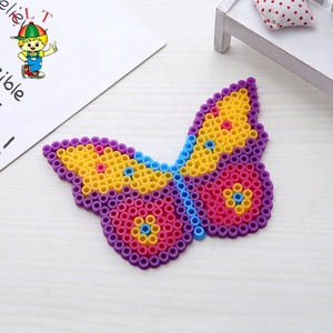 ชุดลูกปัด DIY สำหรับเด็ก ชุดของเล่นเสริมพัฒนาการ ลูกปัดฮามะ 5 มม. ลูกปัดเพอร์เลอร์สำหรับเด็ก - Product Image 3