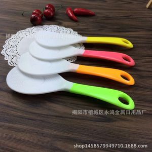 Cuchara para arroz de plástico bicolor con mango amarillo para olla arrocera, espátula antiadherente del fabricante Jieyang - Product Image 4