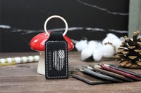 Porte-clés rectangulaire simple vierge personnalisable en similicuir végétalien écologique en acier inoxydable pour témoin de mariage