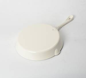 Kochgeschirr-Set aus emailliertem Gusseisen: Schmortopf, Dutch Oven, runde Kasserolle, Bratpfanne, 4-teiliges Set - Product Image 6