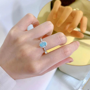 Nuovo <span class=keywords><strong>Anello</strong></span> in Argento S925 <span class=keywords><strong>con</strong></span> <span class=keywords><strong>Diamante</strong></span> ad Alto Contenuto di Carbonio <span class=keywords><strong>da</strong></span> <span class=keywords><strong>1</strong></span> <span class=keywords><strong>Carato</strong></span>, Zircone Ovale Acquamarina 6x8 Radiante per Donne - Product Image 6