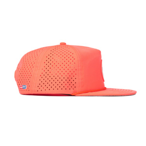 Gorra TCAP China personalizada de tela transpirable con parche de goma, perfil bajo, 5 paneles, visera plana, sin estructura y con cuerda. - Product Image 4
