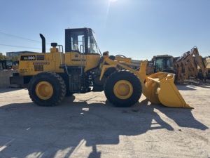 Chargeur frontal WA380-6 Komatsu d'occasion au meilleur prix Chargeur hydraulique de 3 tonnes en parfait état Modèle 2023 avec pompe à moteur WA incluse - Product Image 5